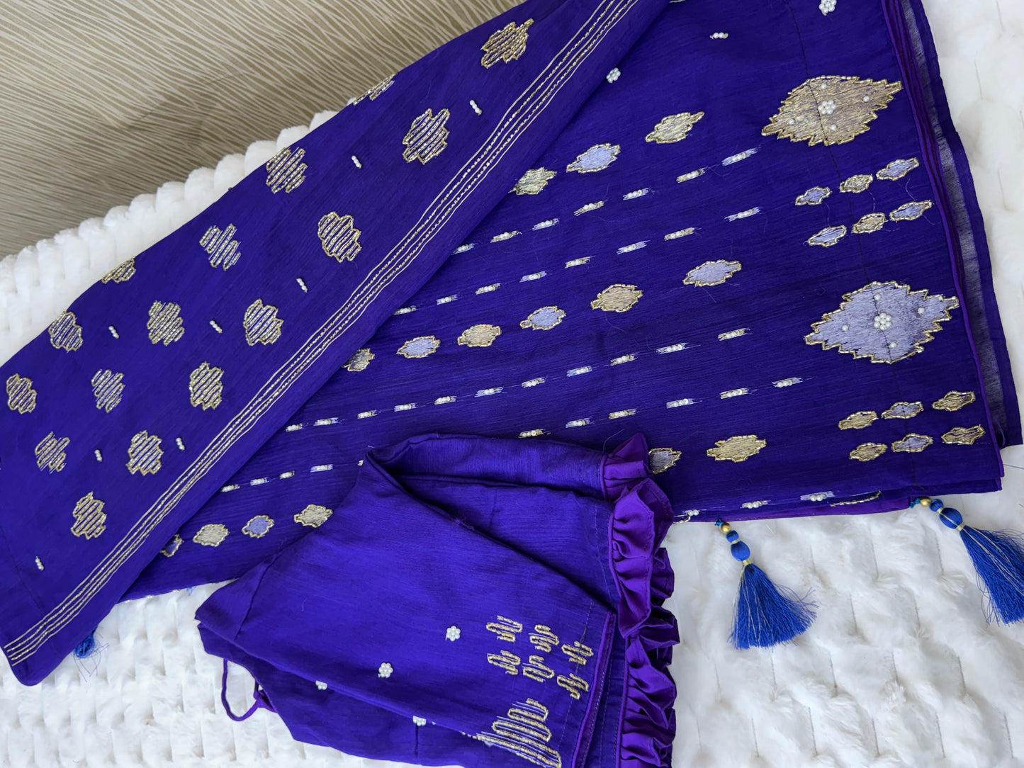 Neel Pari- Jamdani Saree
